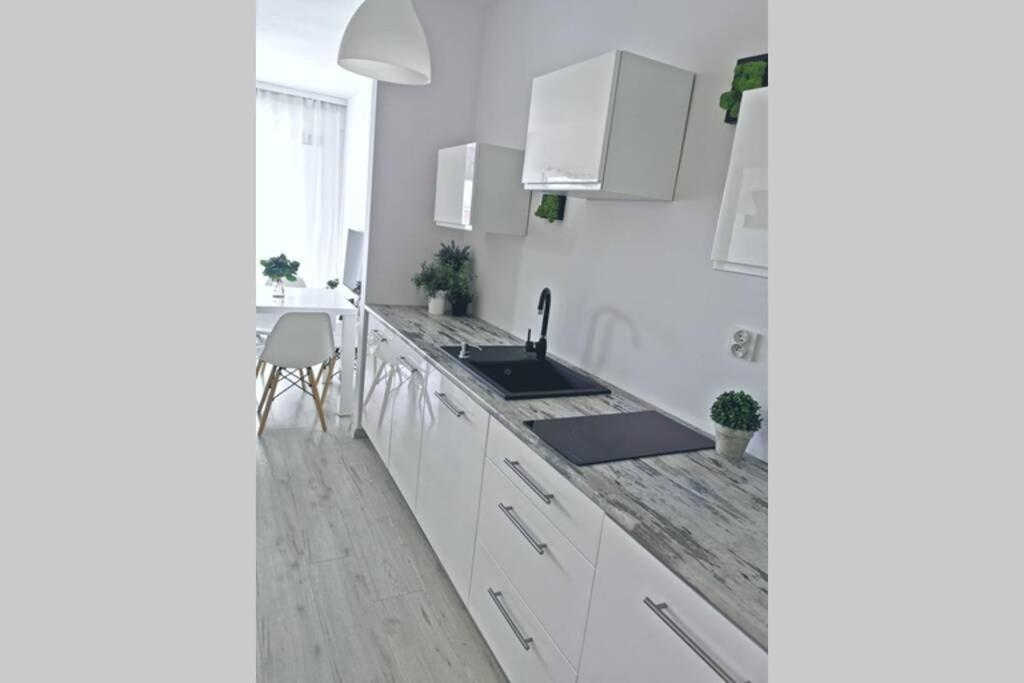 Green Apartment Promenada Gwiazd- Widok Na Morze. Мендзиздроє Екстер'єр фото